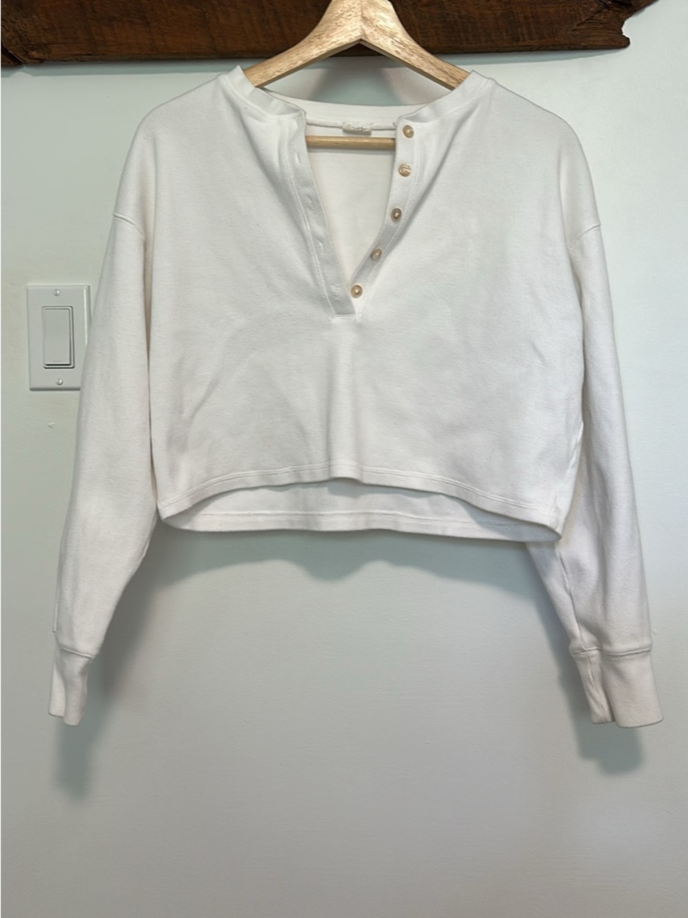 Wilfred Free Mavis (cropped Henley top)